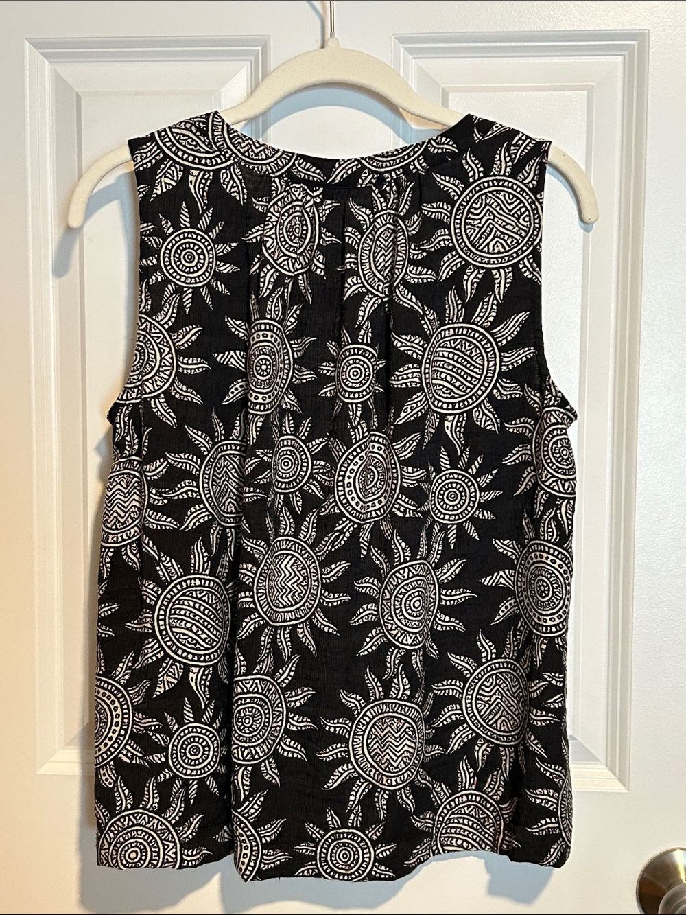 Jane + Delancey Sleeveless Black & Tan Sun Printed Tank Top Women's Size Small - Picture 4 of 5